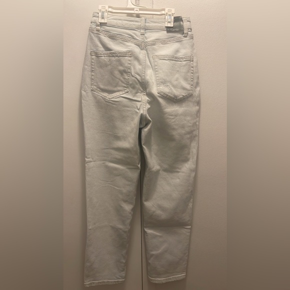 WILD FABLE SUPER HUGH-RISE CURVY TAPERED JEANS - Picture 2 of 7